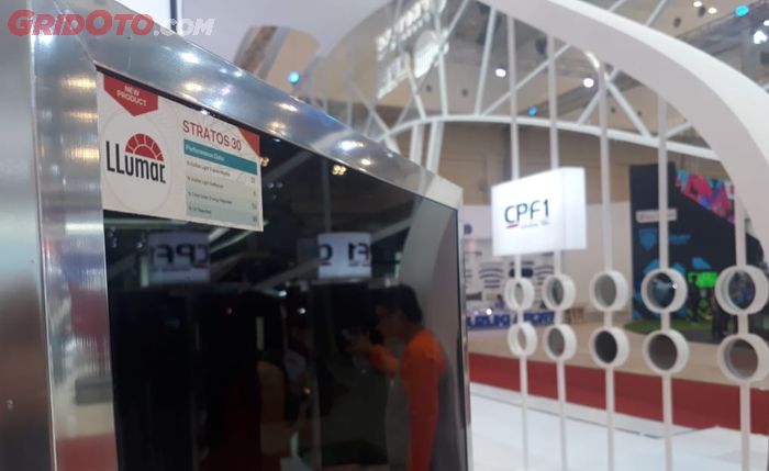 
Ilustrasi LLumar Stratos 30