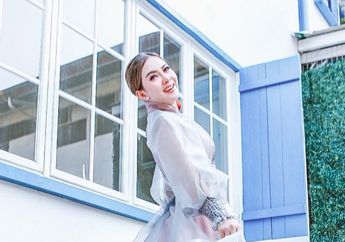 Foto Jadul Syahrini Beredar Luas, Penampilan Incess Kenakan Celana Cutbray dengan Perut yang Terlihat Buncit Jadi Sorotan