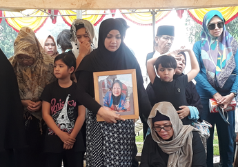 Sebelum Meninggal Dunia, Ibunda Nirina Zubir Seperti Sudah Memiliki Firasat Sendiri