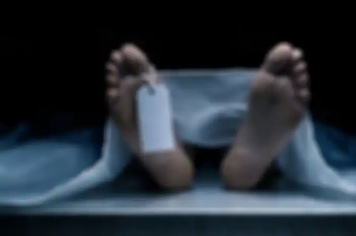 Benarkah mimpi teman meninggal pertanda bahwa seseorang yang selama ini mendukung kita akan pergi entah ke mana?