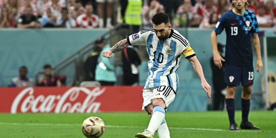 PIALA DUNIA 2022 - Sempat Terkutuk di Fase Gugur, Lionel Messi Malah Ukir Rekor Langka Bareng Argentina
