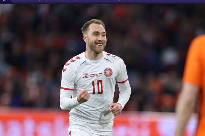 Christian Eriksen tampil untuk timnas Denmark dalam laga uji coba melawan timnas Belanda di Stadion Johan Cruiyff ArenA, Amsterdam, pada Minggu (27/3/2022) dini hari WIB.