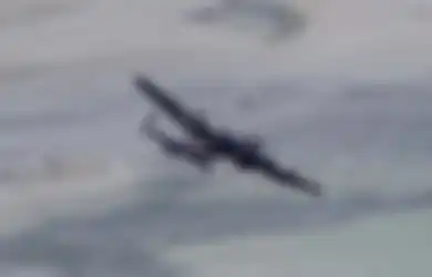 Peduli Setan dengan Sanksi dari Barat, Vladimir Putin Malahan Siap Serang Ukraina Secara Brutal, Puluhan Senjata Termasuk Pesawat Pengebom Nuklir Terekam Ada di Perbatasan