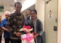 Momen Joko Widodo dan Iriana Jenguk Shakira Aurum di Singapura