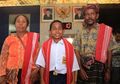 Tolak Hadiah, Ternyata Ini yang Diterima Joni Si Pemanjat Tiang Bendera