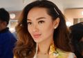 Tampil Beda, Zaskia Gotik Tampak Anggun dengan Hijab Saat Lepas Orang Tua Pergi Haji
