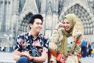 Arif Muhammad (Mak Beti) dan Dita Audina