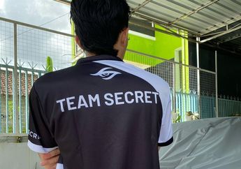 Dibilang Mirip TORONTOTOKYO, Dr.Tirta Malah Gunakan Jersey Team Secret