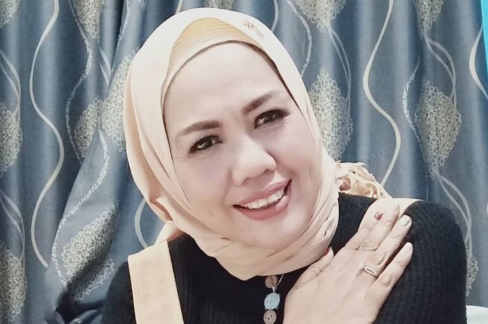 Elly Sugigi Ucapkan Ulang Tahun pada Irfan Sebaztian dan Posting Foto