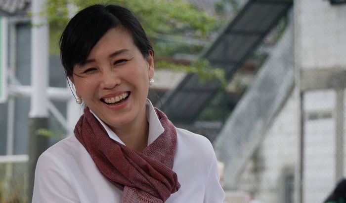 Veronica Tan berjualan daging bakar