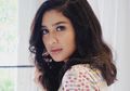 Gaya Beda Mikha Tambayong dengan Warna Rambut Baru, Cantik Banget!