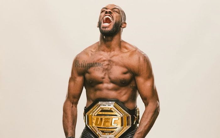 Petarung juara kelas berat-ringan UFC, Jon Jones.