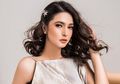Begini Gaya Nabila Syakieb Pakai Baju Rancangan Desainer Dipadu Barang Branded Mewah Saat Hamil Besar