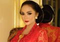 Berstatus Wakil Rakyat, Begini Gaya Krisdayanti Tenteng Tas Hermes Harga Milyaran Rupiah di California