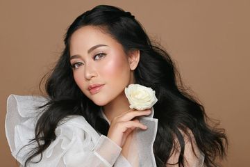 Foto Ulang Tahun Pernikahannya Masih Terpampang Nyata, Rachel ...