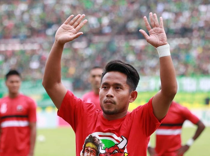 Pemain Madura United, Andik Vermansah bermain melawan Persebaya di Piala Presiden 2019.