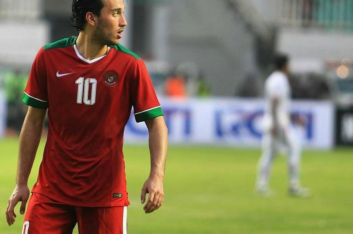 Aksi Ezra Walian saat membela timnas U-22 Indonesia pada SEA Games 2017.