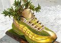 Ini Tampilan "Kolaborasi" Sneakers Nike dengan Tanaman Hidup