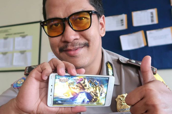 Dede Sumarna, Gamer Police