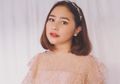 Inspirasi Dress Kondangan Untuk Tubuh Mungil Ala Prilly Latuconsina