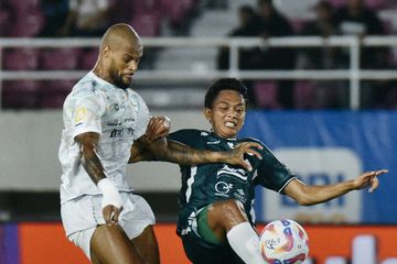 PSS Sleman takluk dari Persib Bandung di Stadion Manahan, Solo, Senin (9/12/2024).