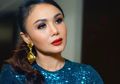 Kisah Cintanya Selalu Apes hingga Berujung Trauma, Ahli Tarot Terawang Yuni Shara Bakal Dapatkan Bahagia dengan Suami Ketiganya