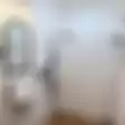 Aneka Tips Harian Bersihkan Noda Sabun di Tembok Kamar Mandi, Ternyata Cuma Modal Pasta Gigi!