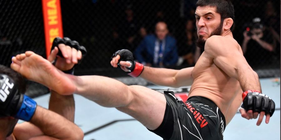 Islam Makhachev Tutup Rapat-rapat Pintu Bentrokan Lawan Mantan Raja UFC
