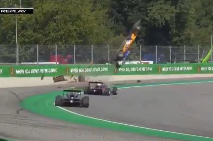 Detik-detik pembalap F3, Alex Peroni mengalami kecelakaan fatal di Sirkuit Monza, Italia, Sabtu (7/9/2019)