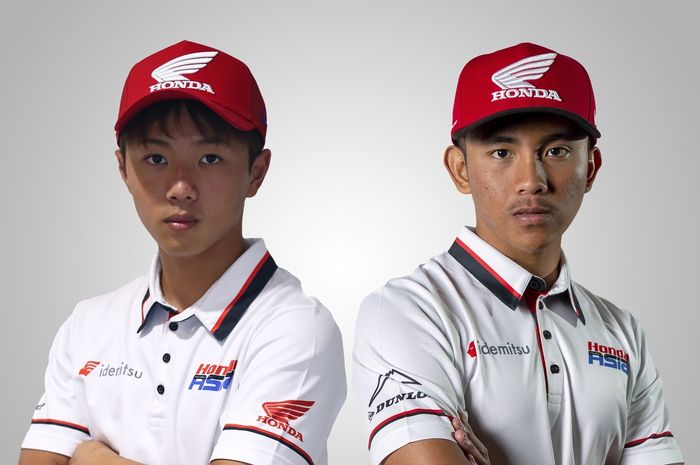 Taiyo Furusato (kiri) dan Mario Suryo Aji (kanan) akan memperkuat Honda Team Asia pada Moto3 musim 2022. 