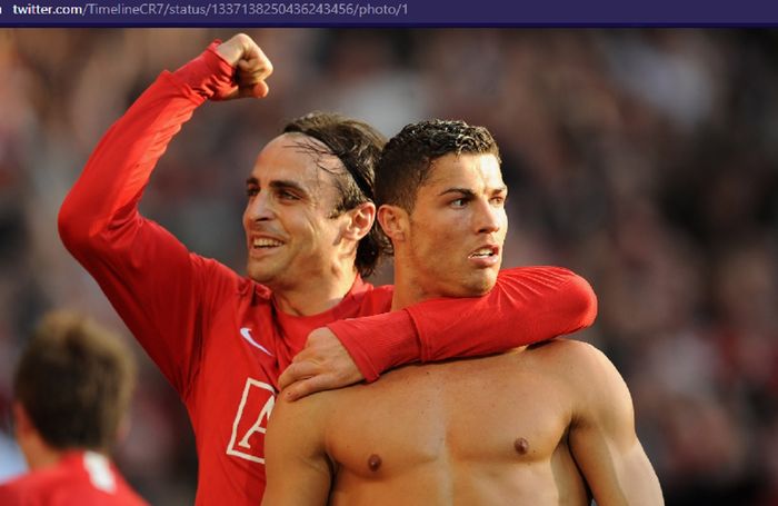 Dimitar Berbatov dan Cristiano Ronaldo saat sama-sama memperkuat Manchester United.