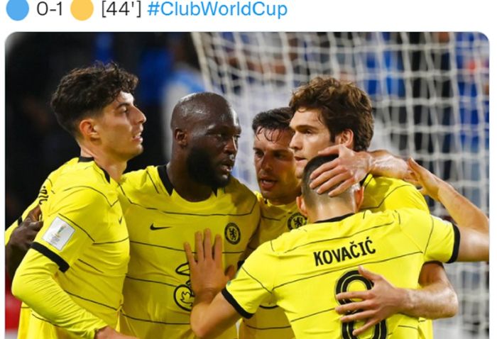 Selebrasi pemain Chelsea usai Romelu Lukaku mencetak gol ke gawang Al Hilal dalam laga semifinal Piala Dunia Klub di Stadion Mohammed bin Zayed, Rabu (9/2/2022).