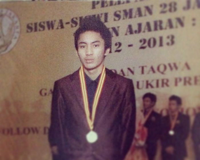 Irhadi saat lulus SMA