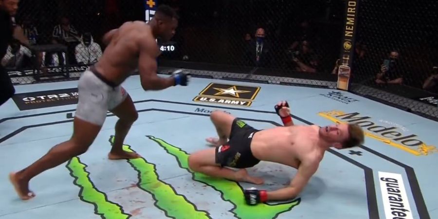 SEJARAH HARI INI - GOAT Kelas Berat UFC Jadi Korban Pukulan Setara Tubrukan Mobil Francis Ngannou