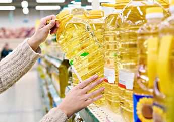 Harga Minyak Goreng di Promo Alfamart Gantung Mulai Rp20 Ribuan