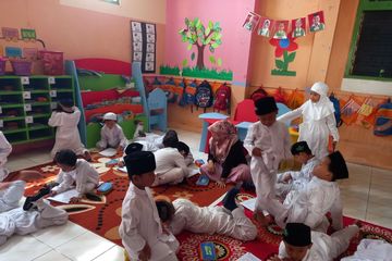 Biaya sekolah TK di Semarang dan informasi lainnya terkait penerimaan peserta didik baru.