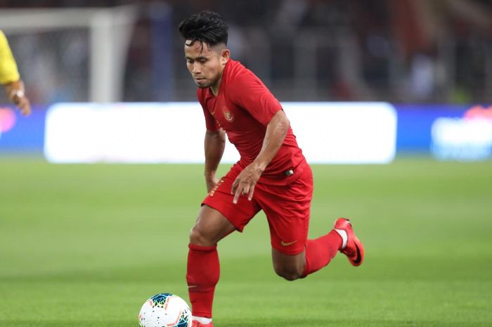 Pemain sayap timnas Indonesia, Andik Vermansah, pada laga kontra Malaysia pada Kualifikasi Piala Dunia di Stadion Utama Gelora Bung Karno (SUGBK), Kamis (5/9/2019).