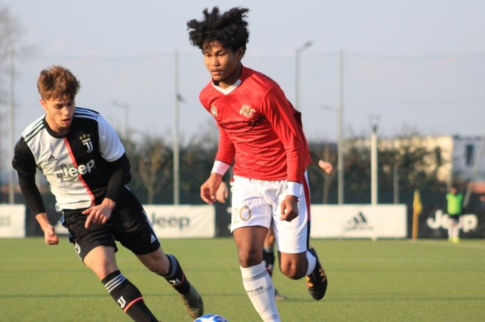 Bagus Kahfi saat berlaga bersama Garuda Select dalam laga melawan Juventus U-17 di Juventus Training Center, Vinovo, Turin, Kamis 16/1/2020).