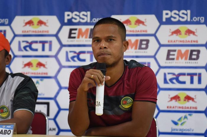 Pemain Tira Persikabo Manahati Lestusen.