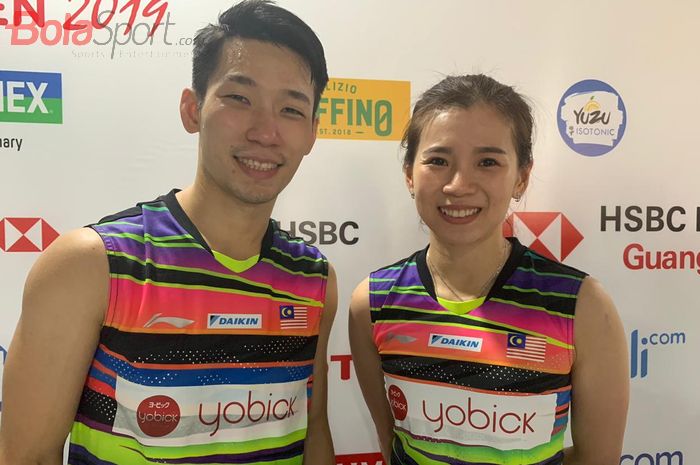 Pasangan ganda campuran Malaysia, Chan Peng Soon/Goh Liu Ying, berpose setelah menjalani laga semifinal Indonesia Open 2019 di Istora Senayan, Jakarta, Jumat (19/7/2019).