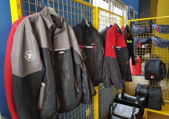 Suka dianggap Sepele, Ternyata Memilih Jaket Riding yang Aman Ada Triknya Juga, Simak ladies!