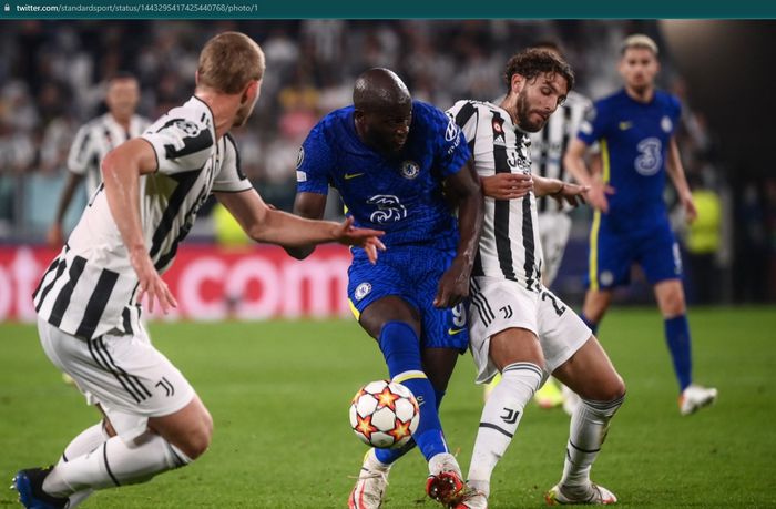Juventus sukses membuat penyerang Chelsea, Romelu Lukaku, mati kutu pada matchday kedua Grup B Liga Champions 2021-2022.