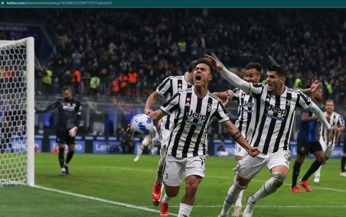Para pemain Juventus merayakan gol yang dicetak oleh Paulo Dybala dan membuat laga kontra Inter Milan berakhir imbang 1-1.