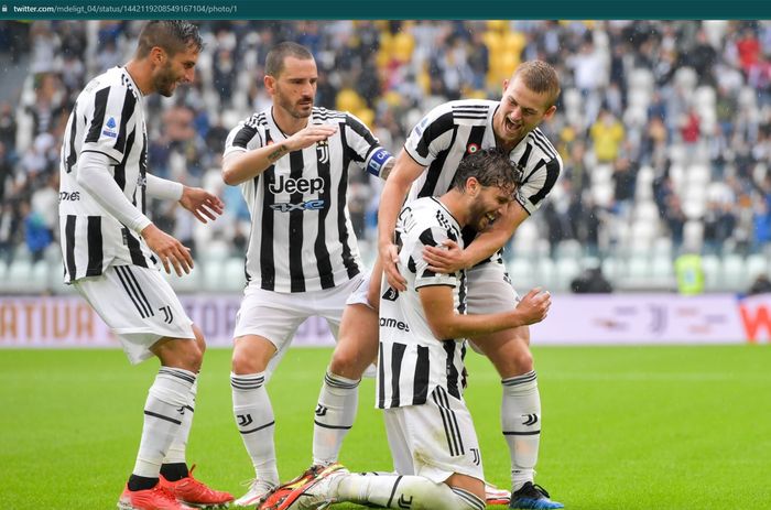 Momen Manuel Locatelli mencetak gol perdana bagi Juventus pada laga melawan Sampdoria dalam lanjutan Liga Italia 2021-2022.