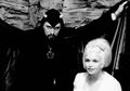 Sejarah Panjang Satanisme: Pendiri Pertama Gereja Setan Anton Lavey si 'Paus Hitam' Baru Tulis dan Menerbitkan Kitab Satanisme pada 1969