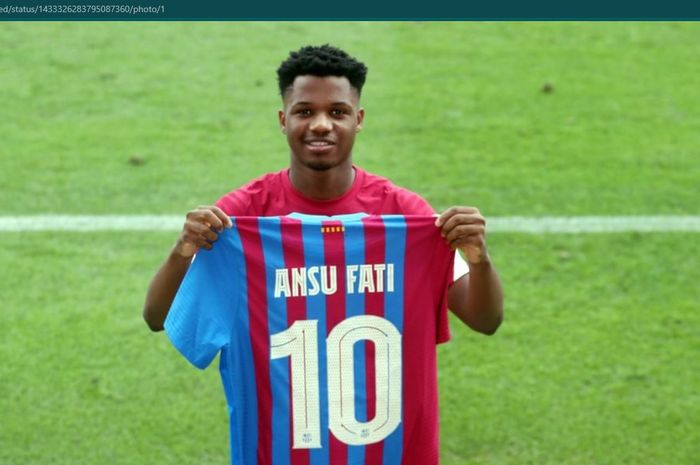 Ansu Fati resmi mewarisi nomor punggung Lionel Messi, 10 di Barcelona.