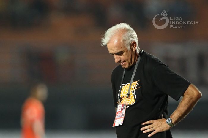 Pelatih Borneo FC, Mario Gomez harus mengakui keunggulan Persela Lamongan usai takluk 1-2 dalam laga pekan ke-29 di Stadion Segiri, Samarinda, Rabu (27/11/2019).