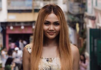 Mencak-mencak Balas Komentar Netizen yang Suka Nyinyir dan Singgung Ranah Privasi, Rina Nose Beri Pertanyaan Menohok: Apa Sih Fungsi Agama Bagimu? Kompetisi?