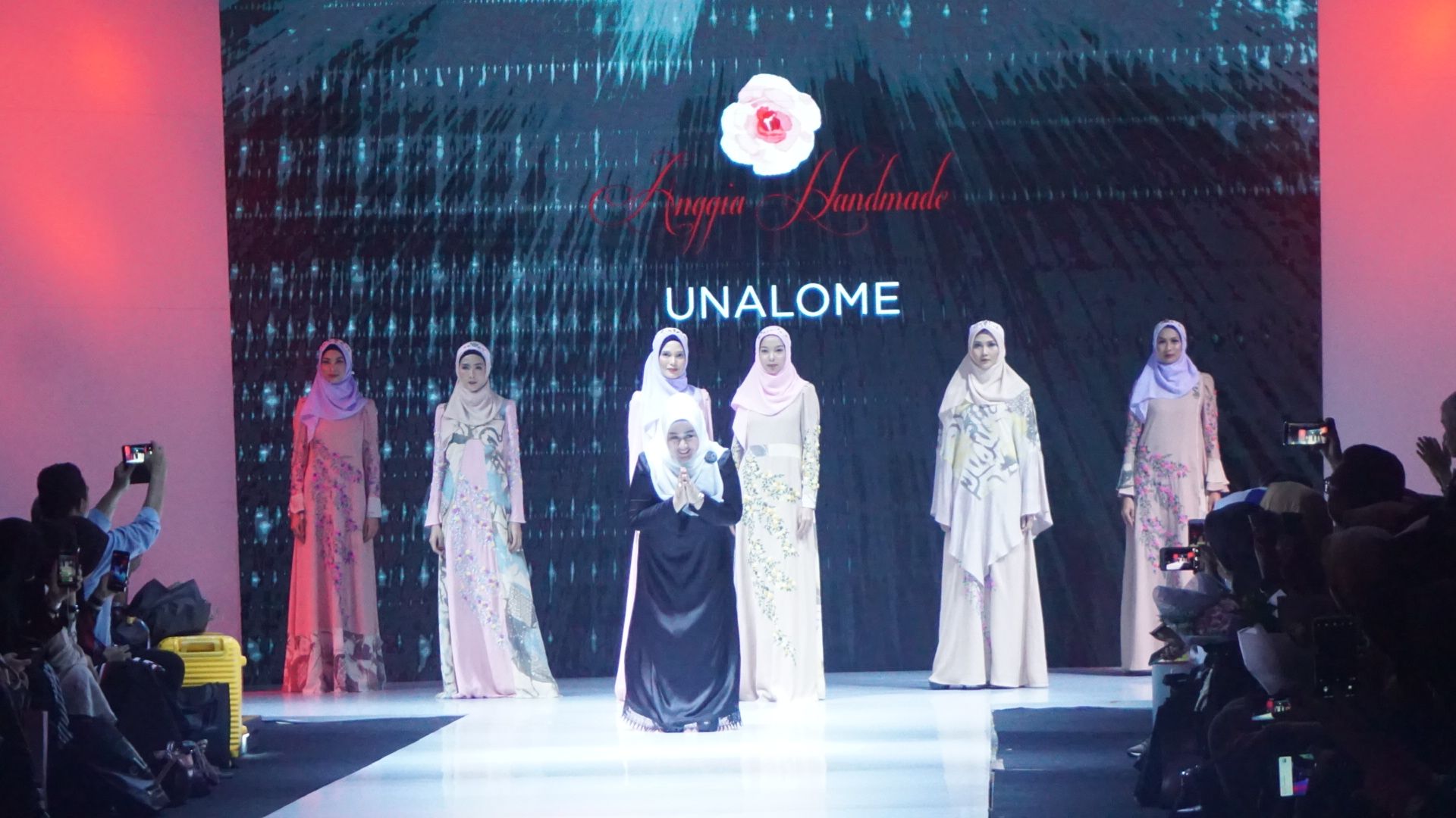 Muslim Fashion Festival 2019 Koleksi Busana Muslim Premium dari Anggia Handmade Bertajuk Unalome Semua Halaman Stylo ID