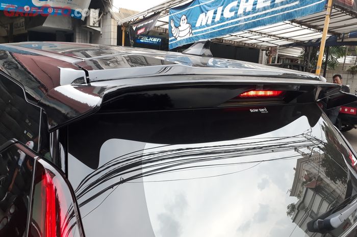 Mitsubishi Xpander Spoiler | Walden Auto